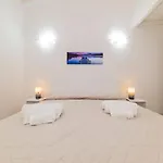 Willa Terraced Tritone With Sea View, Parking, Wi-fi, And Ac For 4 *
