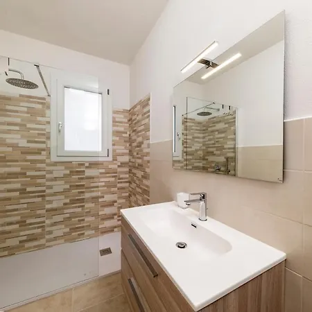 Terraced Tritone With Sea View, Parking, Wi-fi, And Ac For 4 *