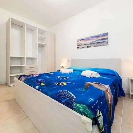 Terraced Tritone With Sea View, Parking, Wi-fi, And Ac For 4 산 파스콸레