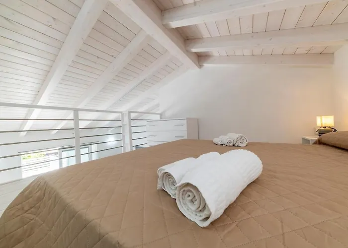 Villa Terraced With Sea View, Parking, Wi-fi, And Ac For 4
