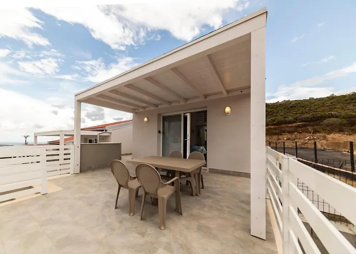 Terraced With Sea View, Parking, Wi-fi, And Ac For 4 * San Pasquale