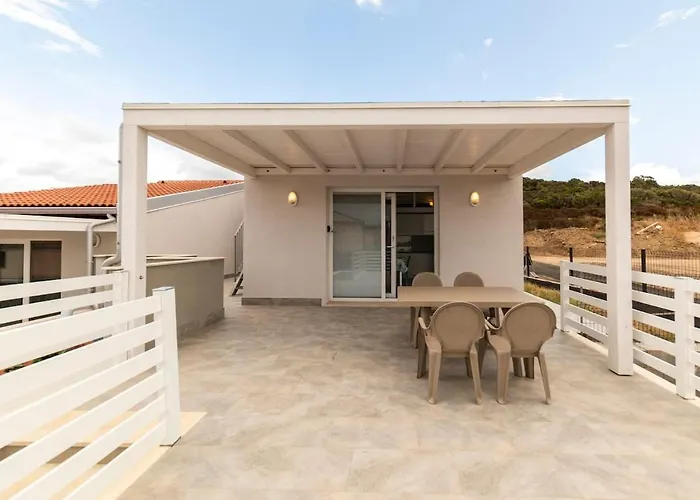 Villa Terraced With Sea View, Parking, Wi-fi, And Ac For 4 *