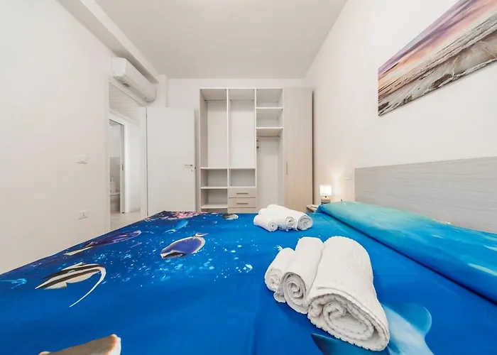Villa Terraced With Sea View, Parking, Wi-fi, And Ac For 4