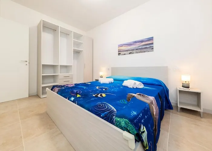 Terraced With Sea View, Parking, Wi-fi, And Ac For 4 San Pasquale